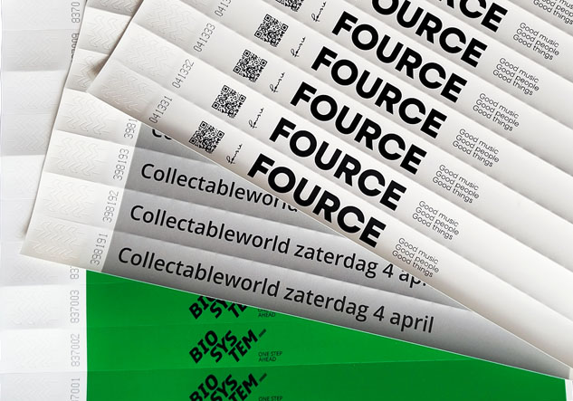 Cinta® papieren polsbandjes met zwarte opdruk